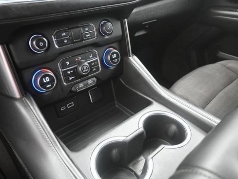 Used 2023 Chevrolet Suburban LS RWD image 30
