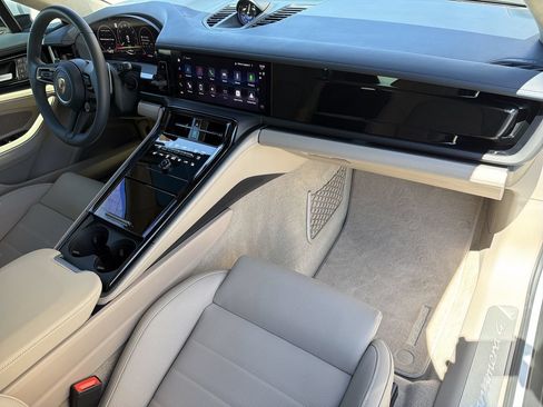 Used 2026 Porsche Panamera 4 E-Hybrid AWD/4WD image 12