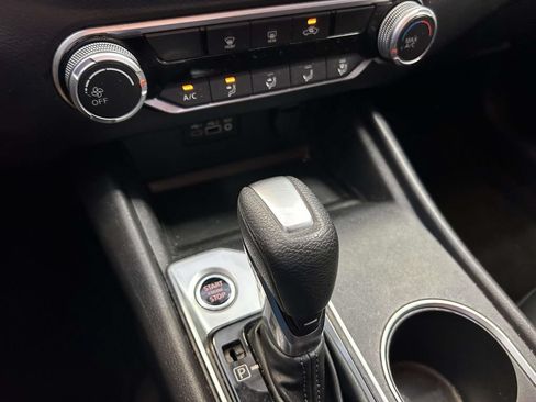 Used 2022 Nissan Altima 2.5 SV FWD image 21