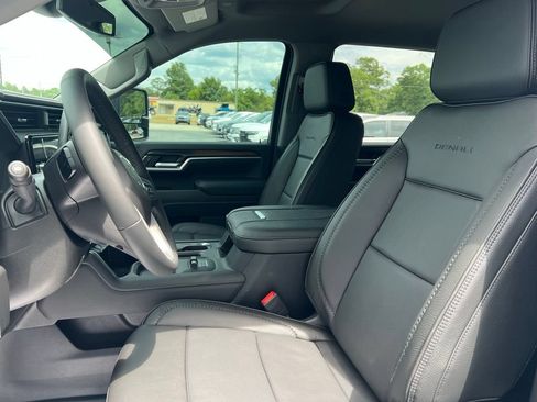 New 2026 GMC Sierra 2500 Denali AWD/4WD image 8