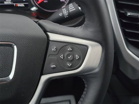 Used 2018 GMC Acadia SLT image 19