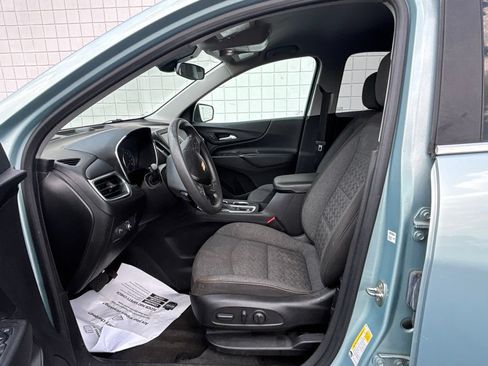 Used 2022 Chevrolet Equinox LT FWD image 3