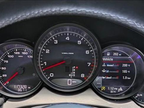 Used 2018 Porsche Cayenne Platinum Edition AWD/4WD image 11