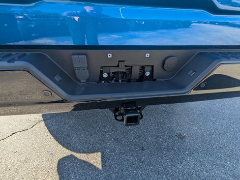 Used 2023 Chevrolet Silverado 1500 ZR2 AWD/4WD image 31