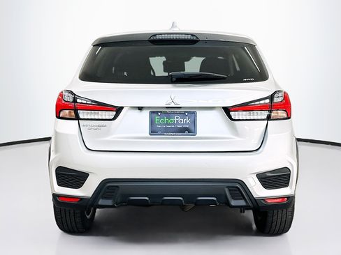 Used 2025 Mitsubishi Outlander Sport SE AWD/4WD image 7