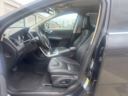Used 2013 Volvo XC60 3.2 AWD/4WD image 3