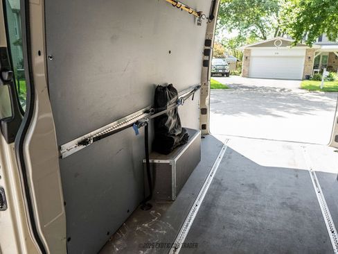Used 2023 Mercedes-Benz Sprinter 2500 image 96