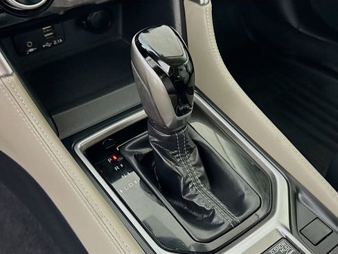 Used 2019 Subaru Forester Limited image 17