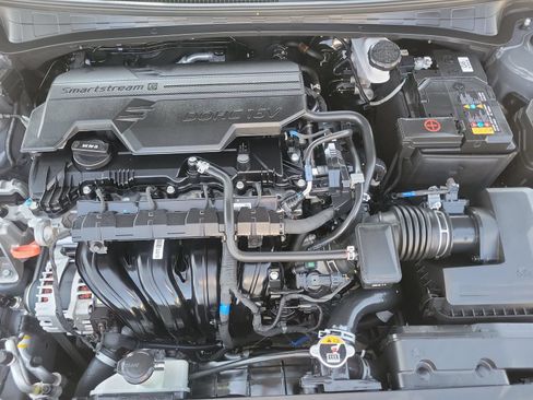 Used 2023 Hyundai Elantra SEL w/ Convenience Package FWD image 30