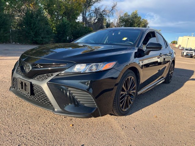 Used 2020 Toyota Camry SE AWD/4WD image 1