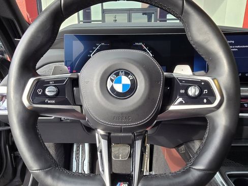 Used 2023 BMW 760i xDrive 760i xDrive w/ Luxury Rear Seating Package image 26
