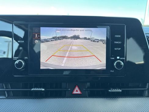 Certified 2025 Kia Sportage LX FWD image 16
