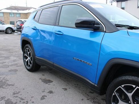 Used 2024 Jeep Compass Limited image 47