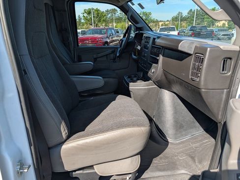 Used 2024 GMC Savana 2500 w/ Driver Convenience Package RWD image 11