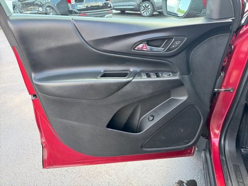 Used 2018 Chevrolet Equinox LT AWD/4WD image 22
