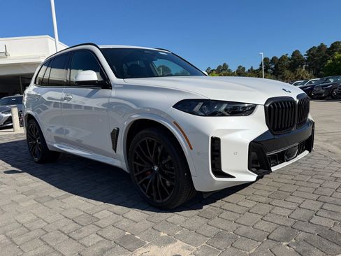 New 2026 BMW X5 xDrive40i w/ M Sport Package AWD/4WD image 7