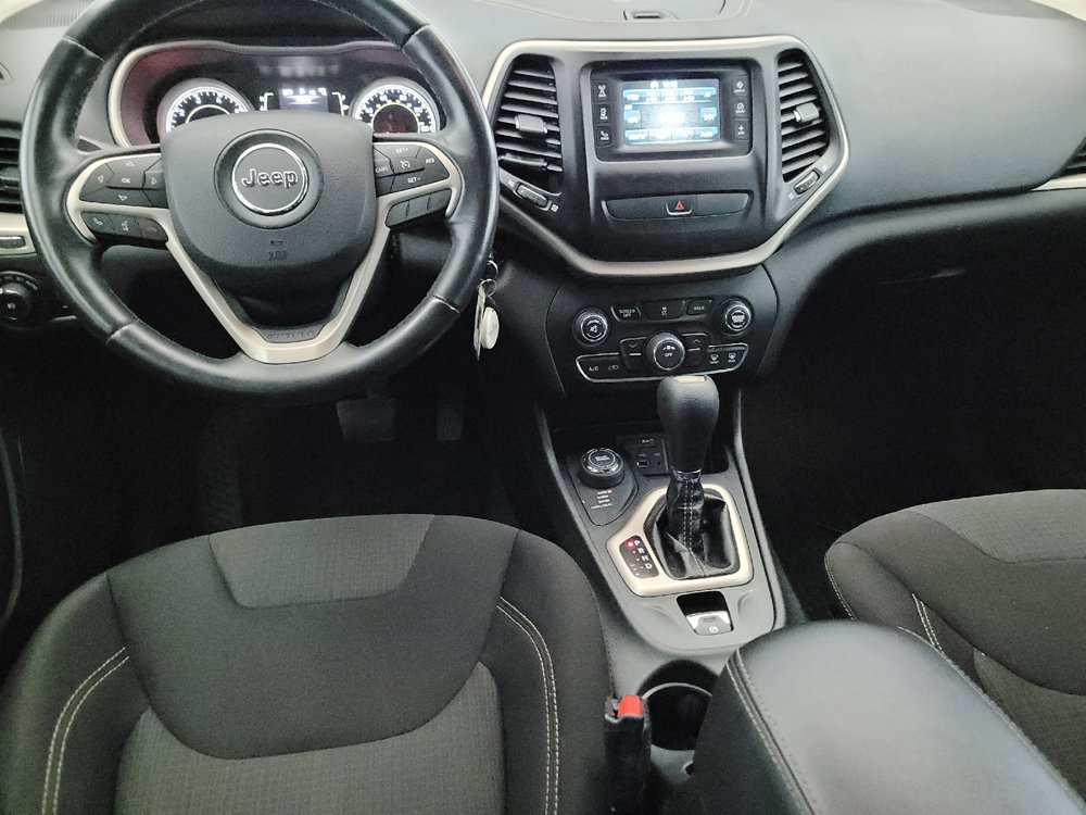 Used 2015 Jeep Cherokee Latitude AWD/4WD image 22