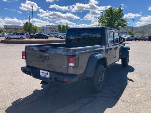 New 2025 Jeep Gladiator Sport AWD/4WD image 6