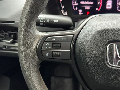Used 2025 Honda Accord SE image 44