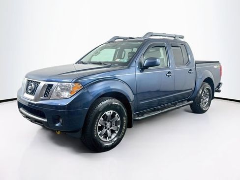 Used 2020 Nissan Frontier PRO-4X w/ Pro-4x Utility Package AWD/4WD image 3