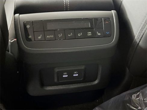 New 2026 Nissan Pathfinder SL image 15