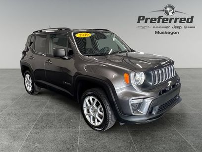 Used 2019 Jeep Renegade Sport w/ Sport Appearance Group