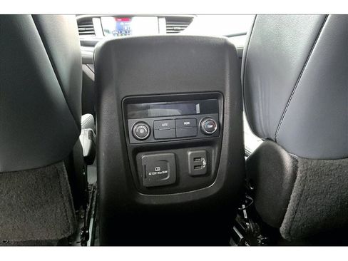 Used 2022 Buick Enclave Premium image 26