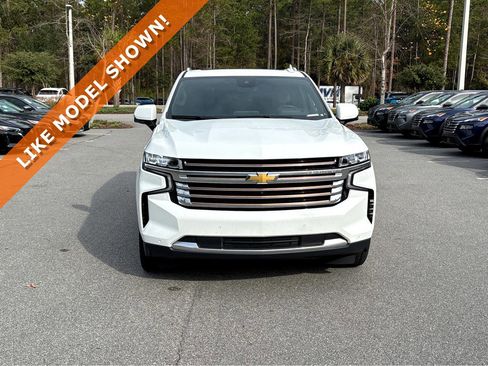 Used 2023 Chevrolet Tahoe High Country image 2