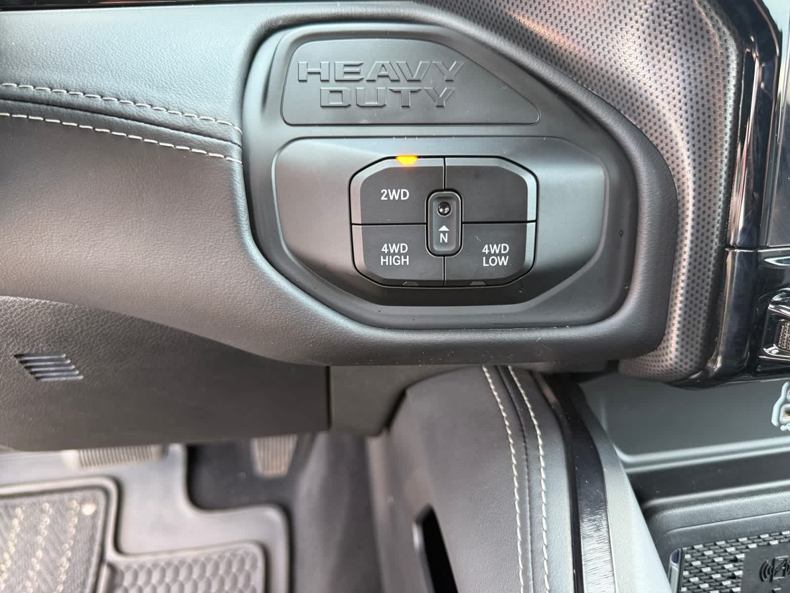 Used 2026 RAM 2500 Limited AWD/4WD image 18