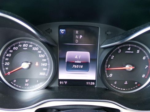 Used 2019 Mercedes-Benz GLC 300 image 8