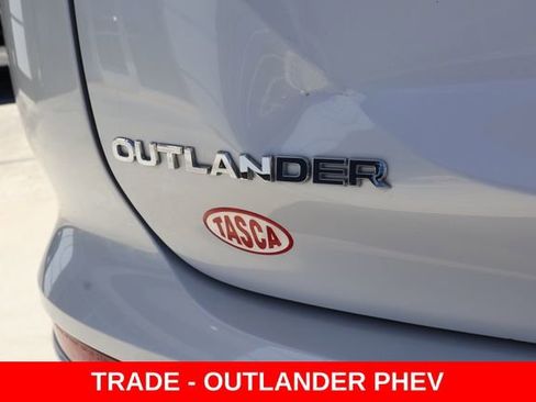 Used 2025 Mitsubishi Outlander SEL image 8