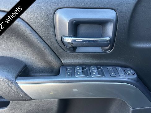 Used 2018 Chevrolet Silverado 1500 LT w/ LT Eassist Package RWD image 11