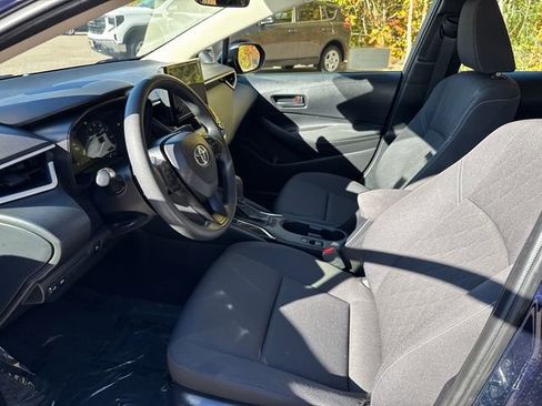 Used 2023 Toyota Corolla LE image 40