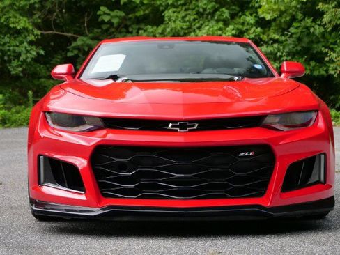 Used 2022 Chevrolet Camaro ZL1 RWD image 37
