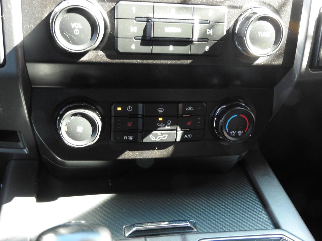 Used 2020 Ford F150 XLT w/ Equipment Group 302A Luxury AWD/4WD image 12