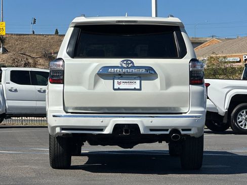Used 2022 Toyota 4Runner Limited AWD/4WD image 4