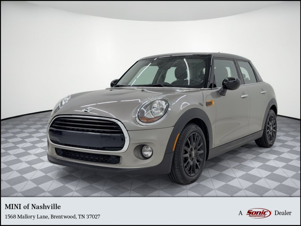 Used 2017 MINI Cooper 4-Door Hardtop FWD image 1