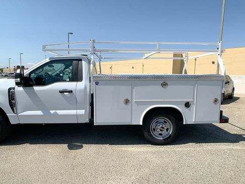 New 2025 Ford F350 XL w/ XL Chrome Package image 16