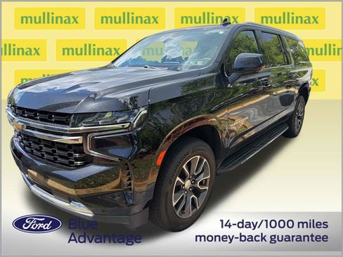 Used 2023 Chevrolet Suburban LS image 4