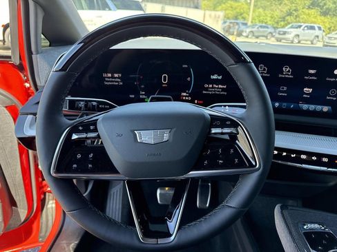 Certified 2025 Cadillac Optiq Sport 2 image 26