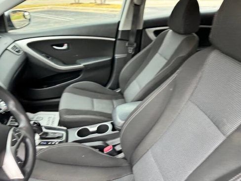Used 2014 Hyundai Elantra GT image 33
