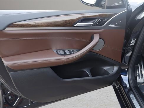 Used 2022 BMW X3 M40i image 11