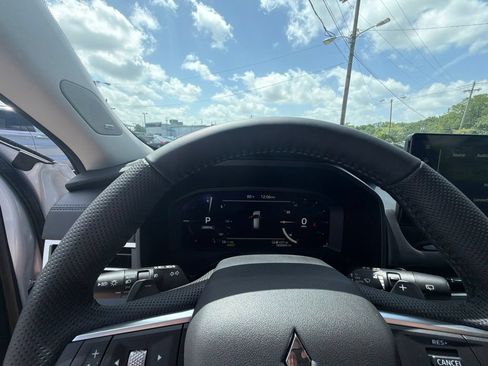 New 2026 Mitsubishi Outlander SEL AWD/4WD image 12