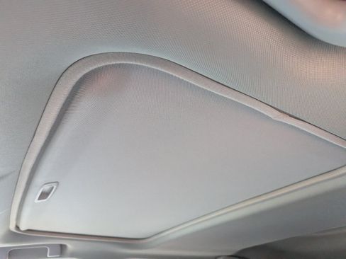Used 2017 Toyota RAV4 Platinum AWD/4WD image 23