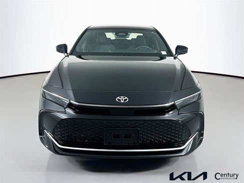 Used 2023 Toyota Crown AWD/4WD image 2