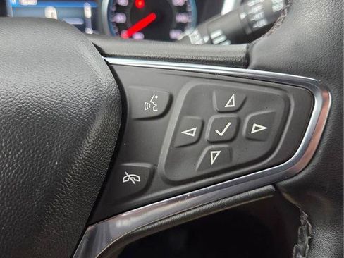 Used 2024 Chevrolet Equinox LT FWD image 32