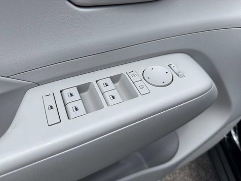 Used 2024 Hyundai Kona SEL FWD image 20