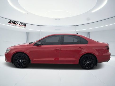 Used 2018 Volkswagen Jetta Sport FWD image 6