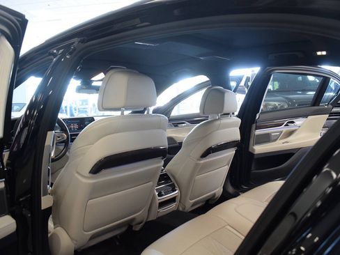 Used 2017 BMW 740i RWD image 74