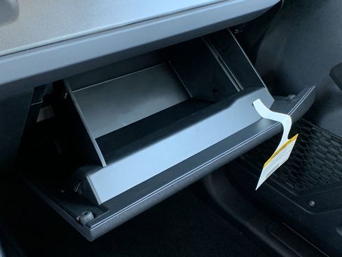 New 2025 Ford Bronco 4-Door image 24